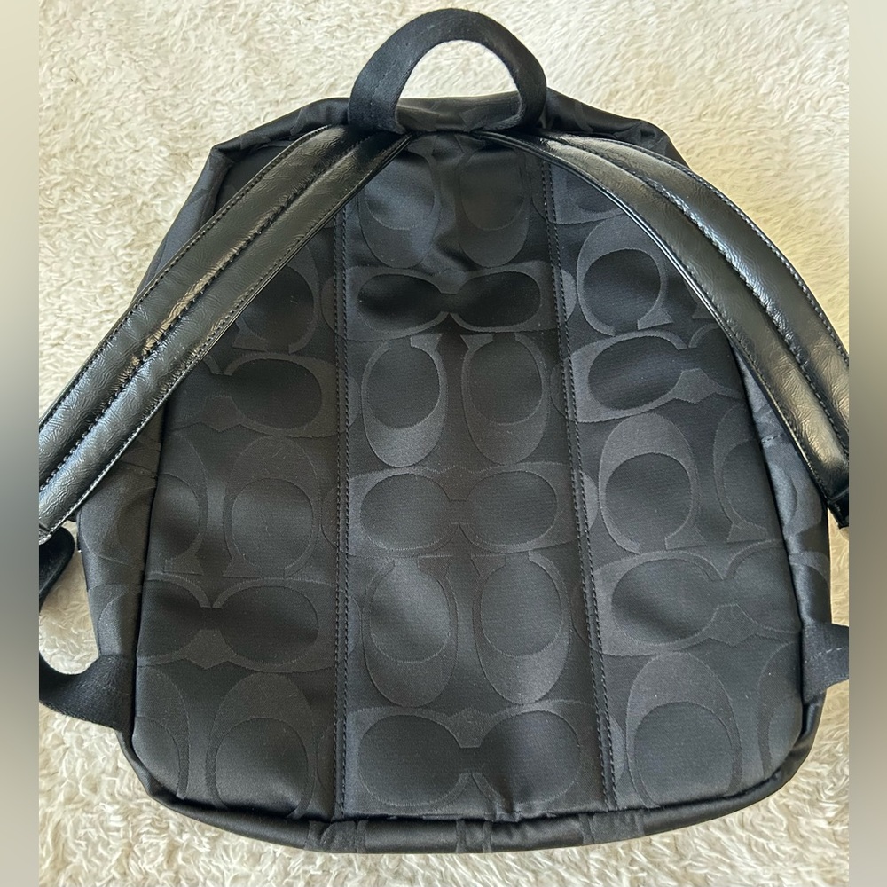 Coach Poppy Daisy Signature Black Backpack - Picture 2 of 9